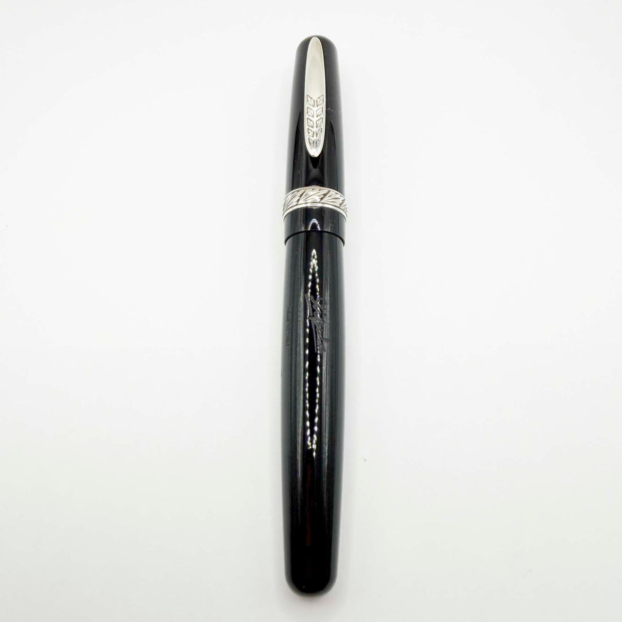 Stipula Large Size Black Etruria Fountain Pen - Medium 14kt Gold Nib