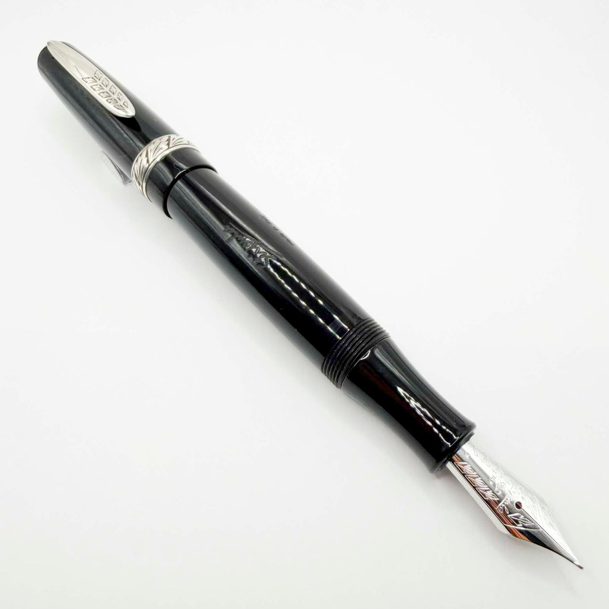 Stipula Large Size Black Etruria Fountain Pen - Medium 14kt Gold Nib