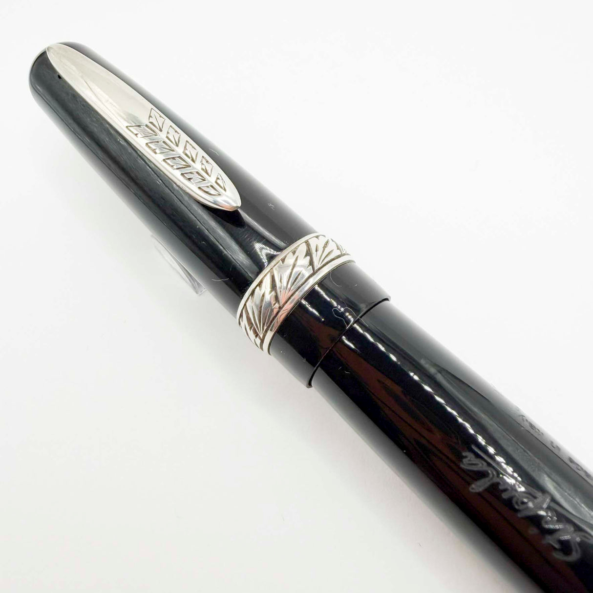 Stipula Large Size Black Etruria Fountain Pen - Medium 14kt Gold Nib