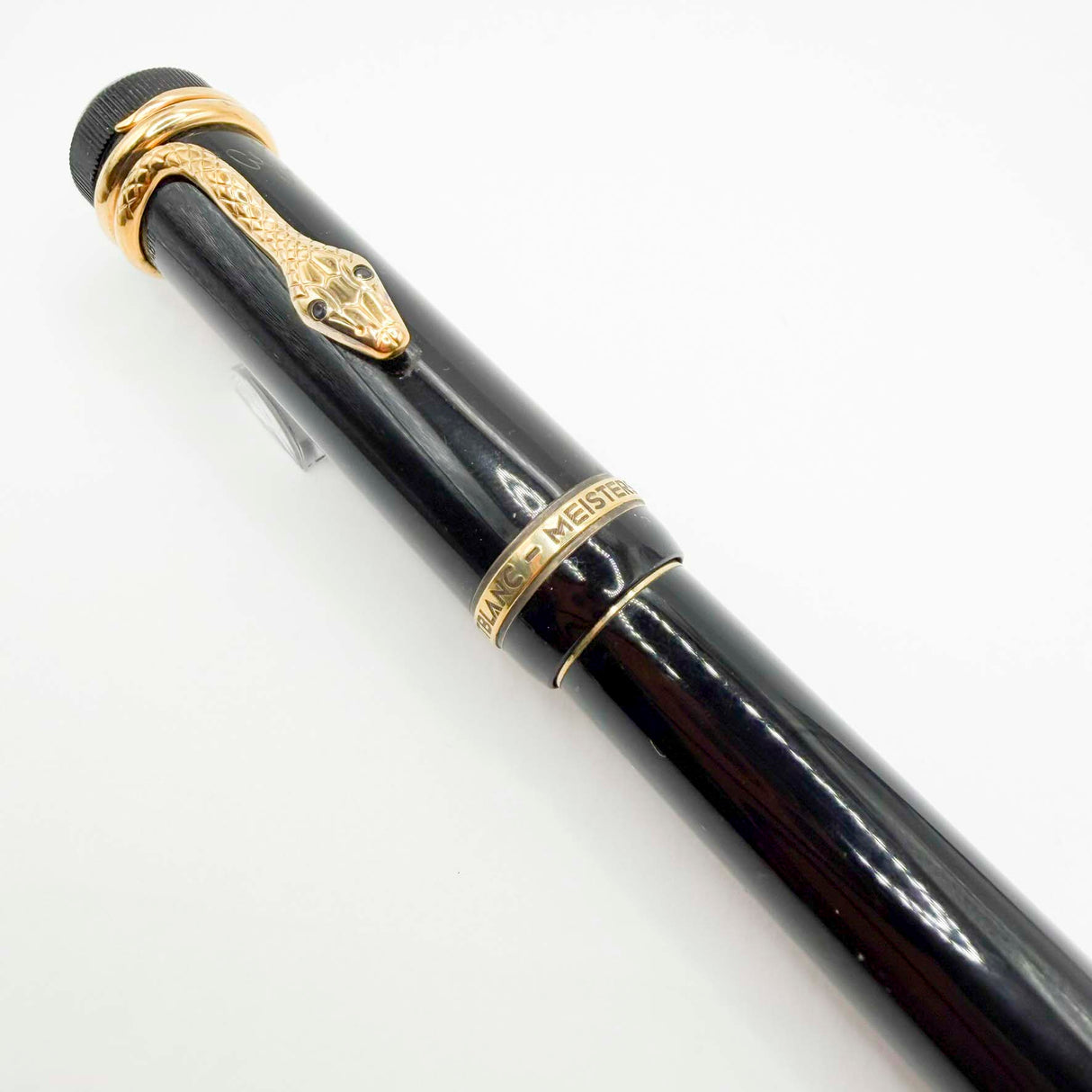 Montblanc Agatha Christie Vermeil Writer Series Limited Edition Fountain Pen - Fine 18kt Gold Nib