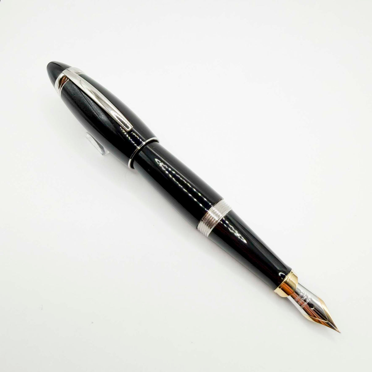 Underwood (London) Piccadilly Black Ebonite Fountain Pen - Fine 14kt Gold Nib - Cartridge Fill Only