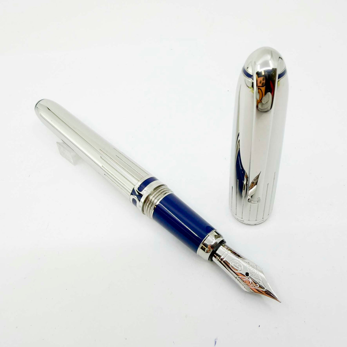 Cartier Platinum-Plated Art Deco Etched Lines & Blue Laque Limited Edition Fountain Pen - Fine 18kt Gold Nib