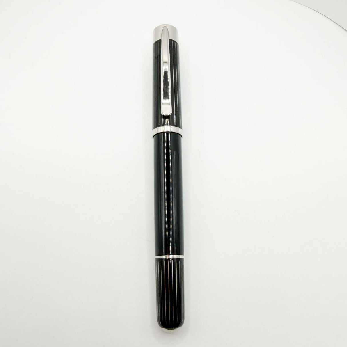 Pelikan P3100 Ductus Fountain Pen -  Fine 18kt Gold Nib
