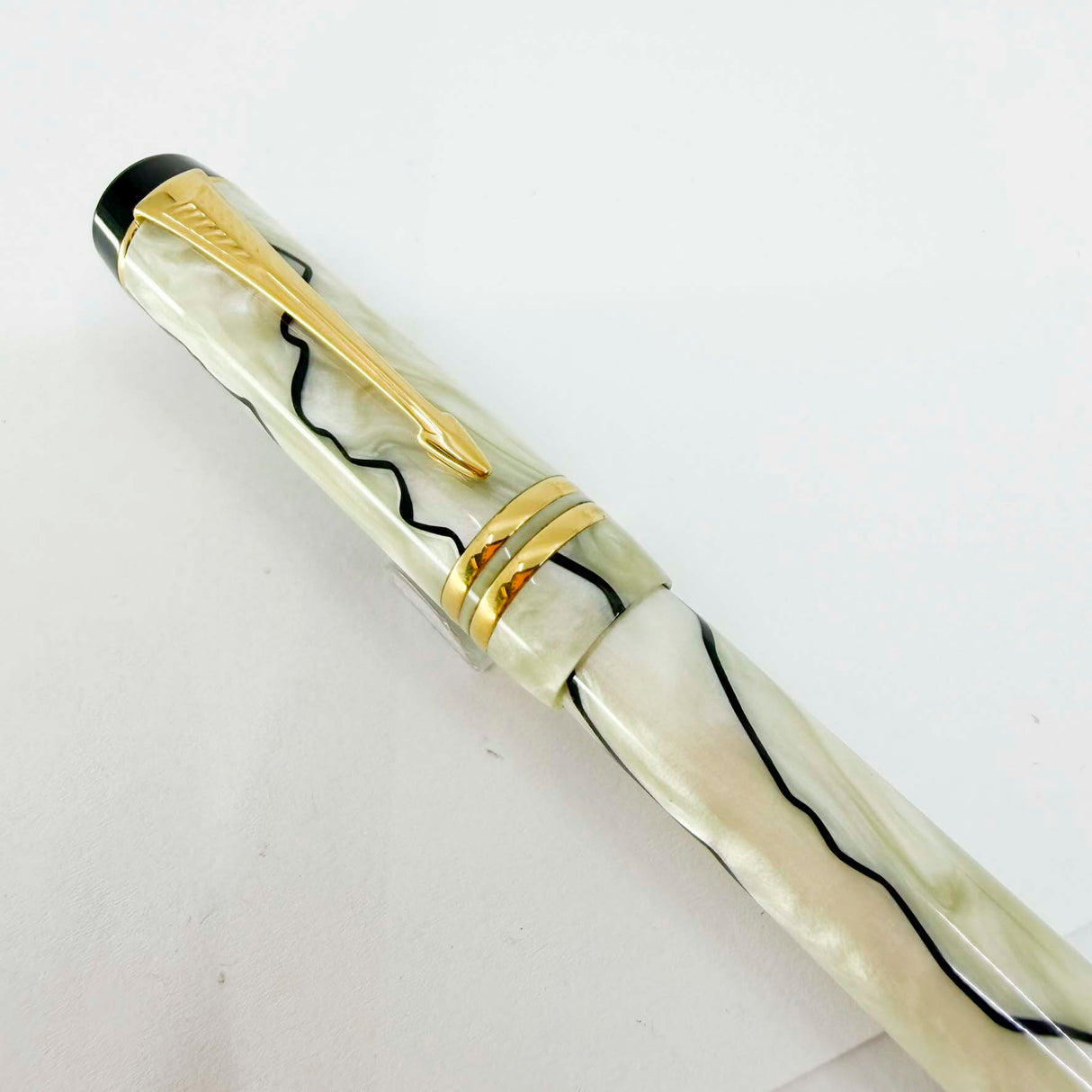 Parker Duofold International (Standard Size) Lustrous Pearl & Black Fountain Pen  - Medium 18kt Gold Nib
