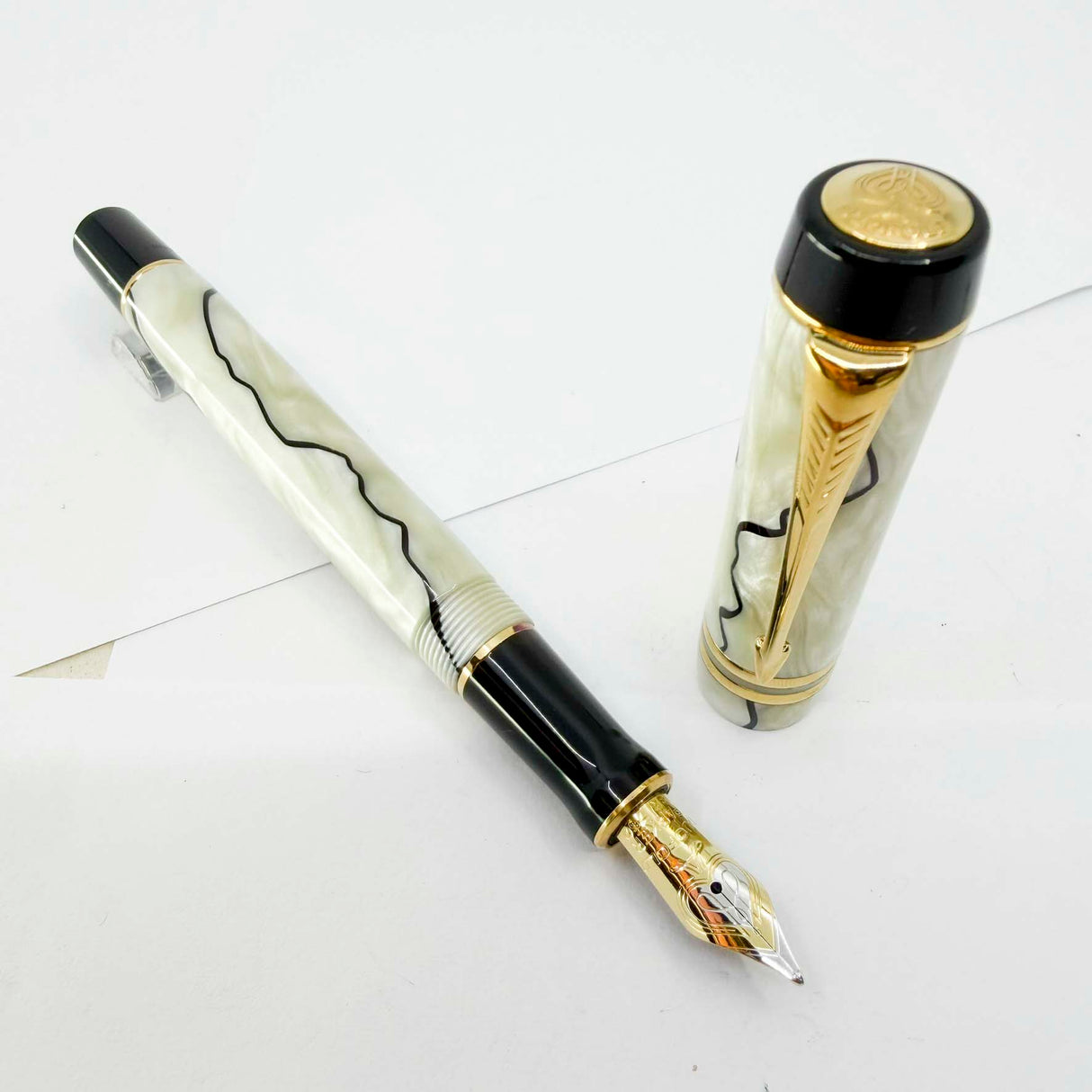 Parker Duofold International (Standard Size) Lustrous Pearl & Black Fountain Pen  - Medium 18kt Gold Nib