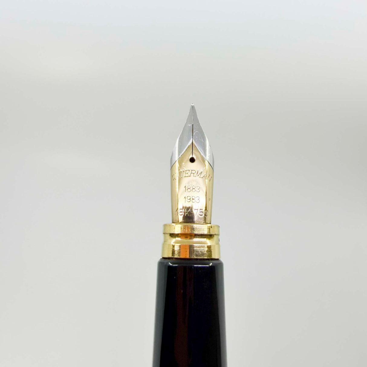 Waterman Man 100 Black Fountain Pen - Fine 18kt Gold Nib