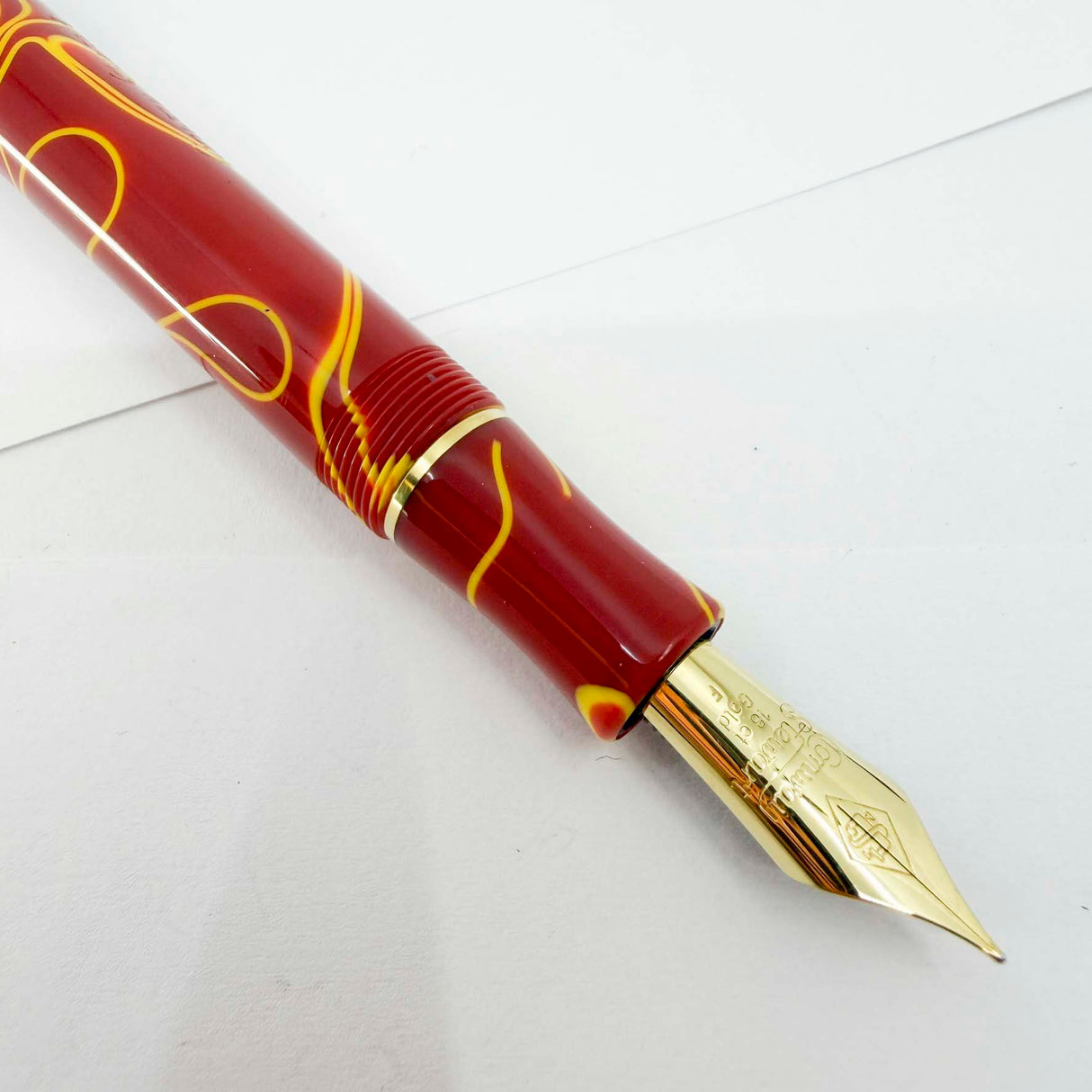 Conway Stewart Duro Rust & Yellow Swirls Fountain Pen - Fine 18kt Gold Nib