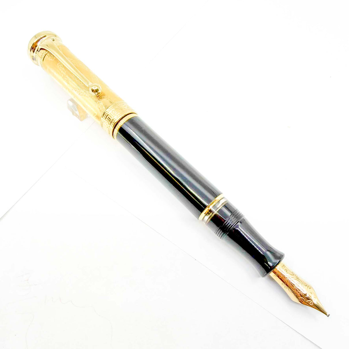 Aurora Guisseppe Verdi "Opera Doue"  Limited Edition Fountain Pen - Medium Italic 18kt Gold Nib