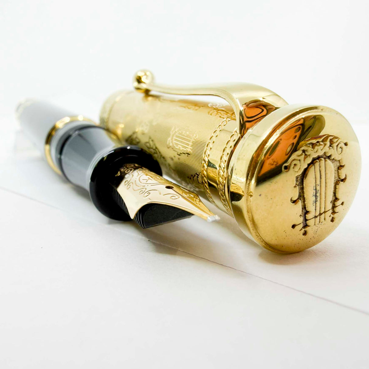 Aurora Guisseppe Verdi "Opera Doue"  Limited Edition Fountain Pen - Medium Italic 18kt Gold Nib