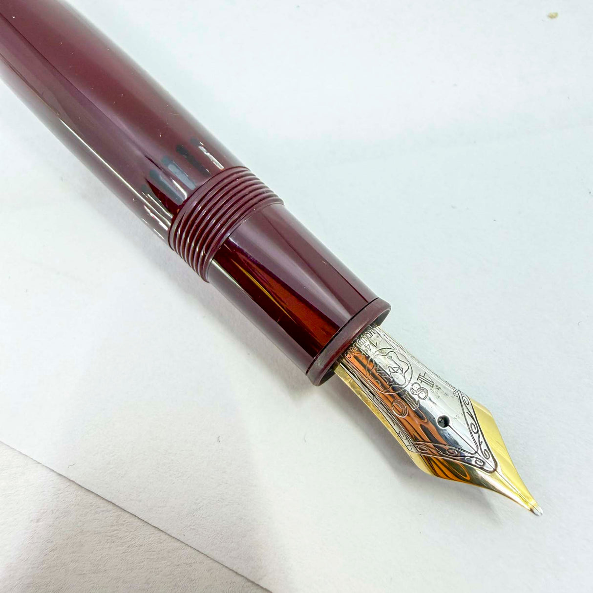 Montblanc Meisterstuck Bordeaux Resin #146 LeGrand Fountain Pen - Fine 14kt Gold Nib