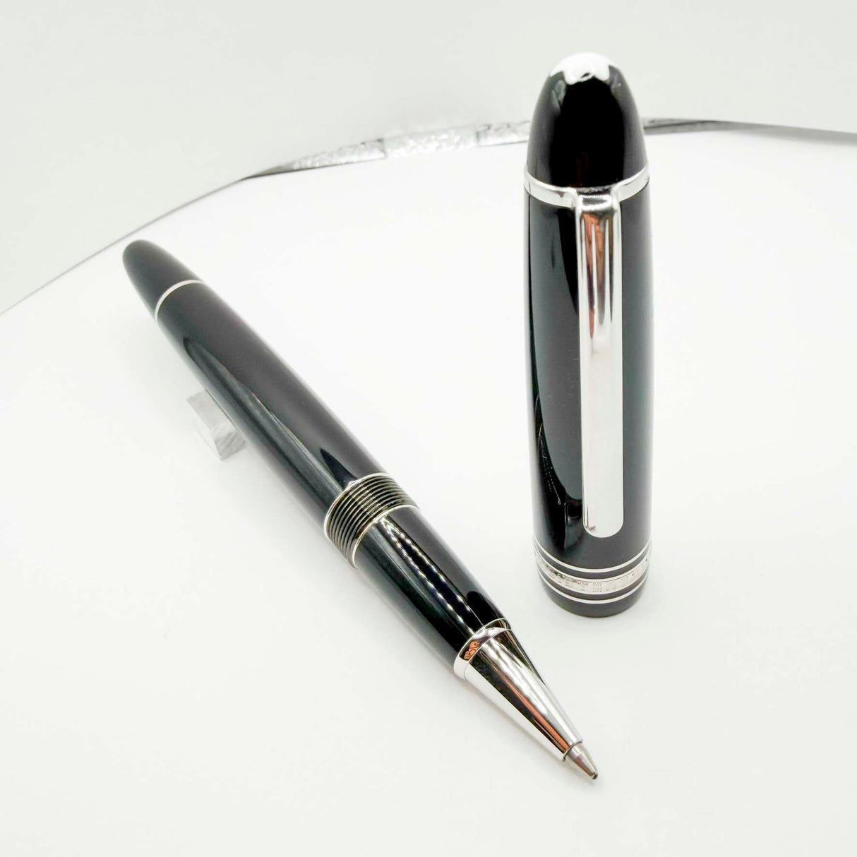 Montblanc Meisterstuck  Black Resin - Platinum Plated Trim LeGrand  Rollerball