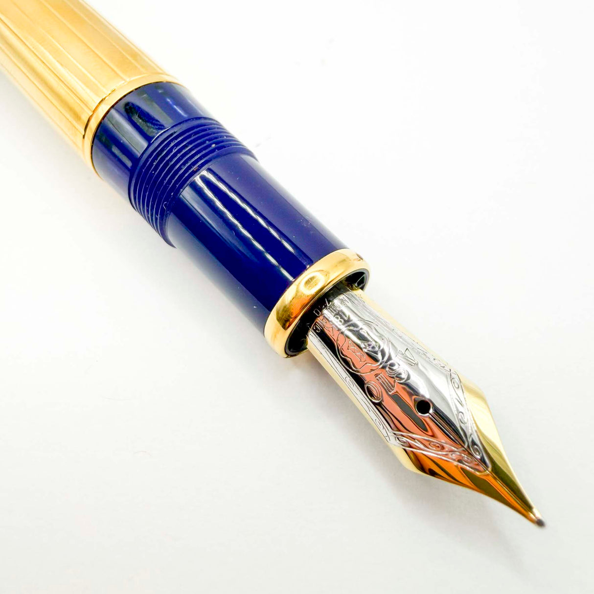 Montblanc Solitaire Ramses II Special Edition LeGrand #146 Lapia Lazuli & Gold Vermeil Fountain Pen - Flexible Fine 18kt Gold Nib