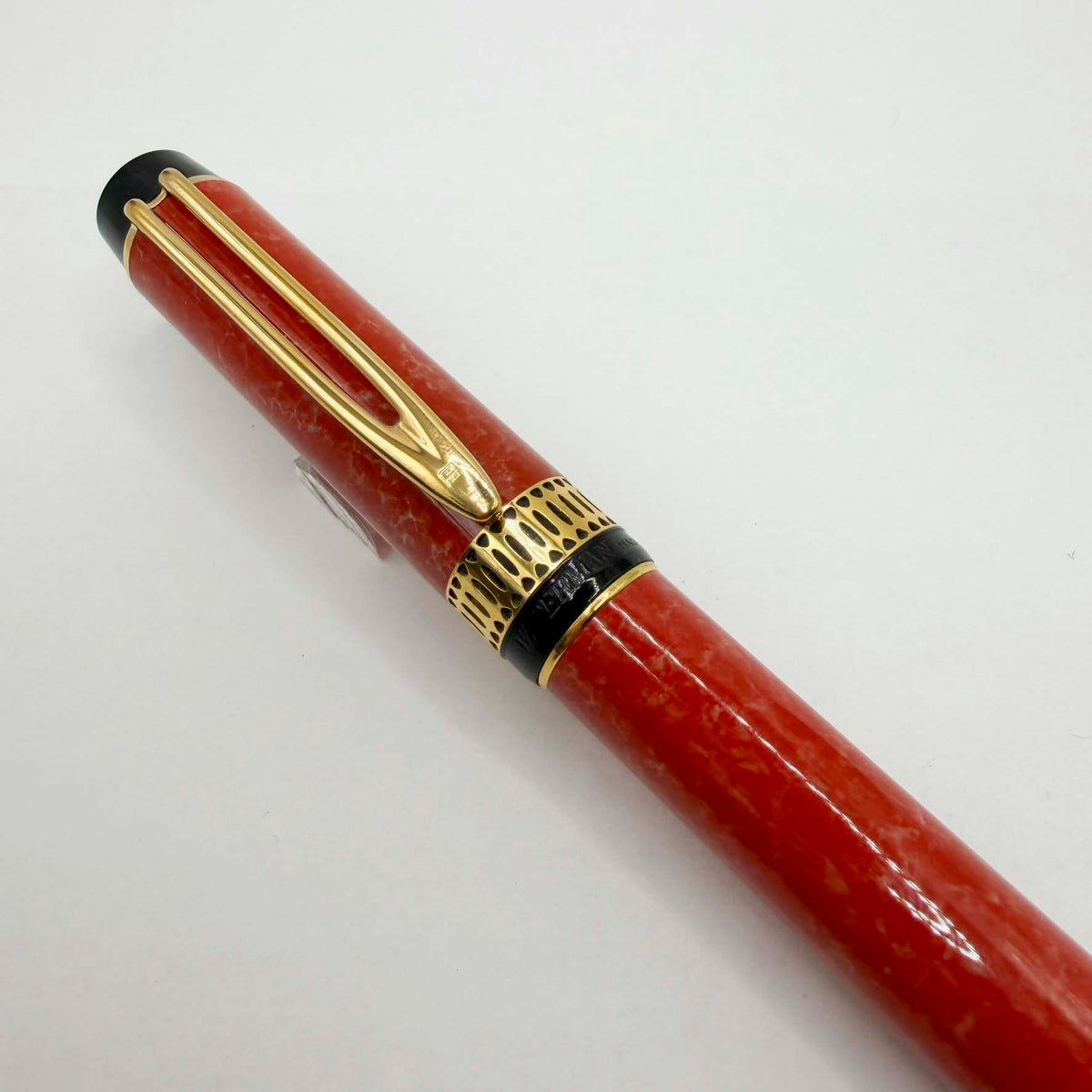 Waterman Patrician Red Coral Marble Fountain Pen - Medium 18kt Gold Nib