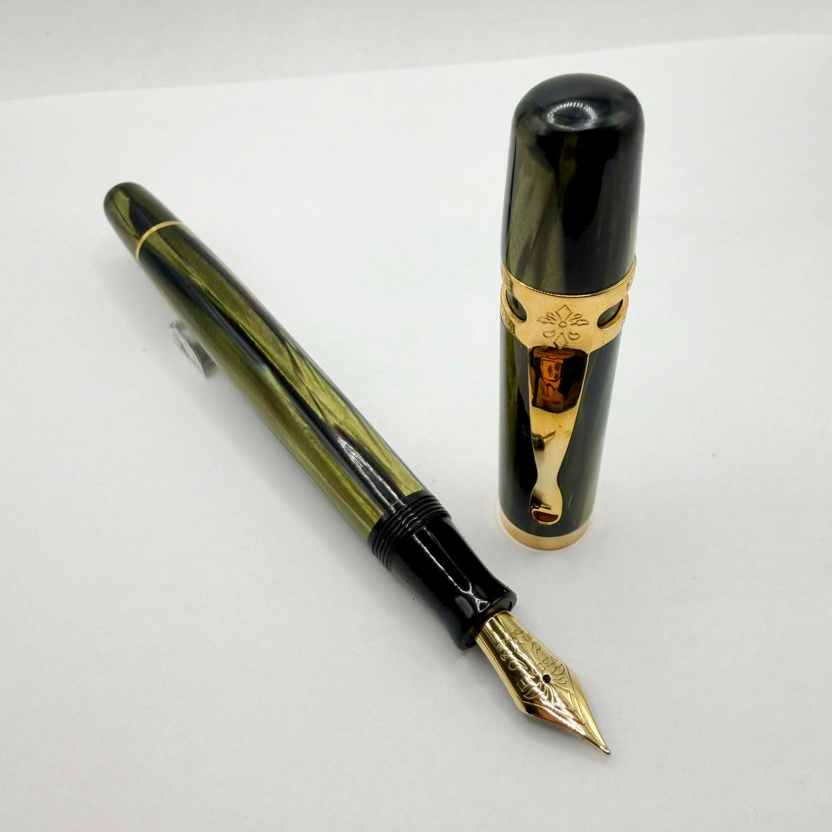 Visconti First Generation "Ragtime" Striated Green & Black Celluloid Fountain Pen (Circa 1993) - Medium 18kt Gold Nib