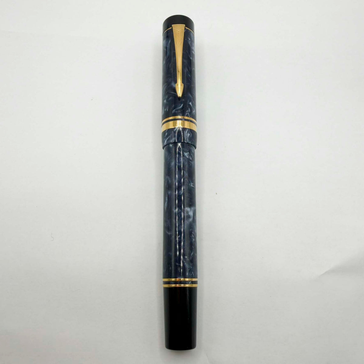 Parker Duofold Centennial (Largest) Marbled Blue  Fountain Pen - Medium #83 18kt Gold Nib (Circa 1990)
