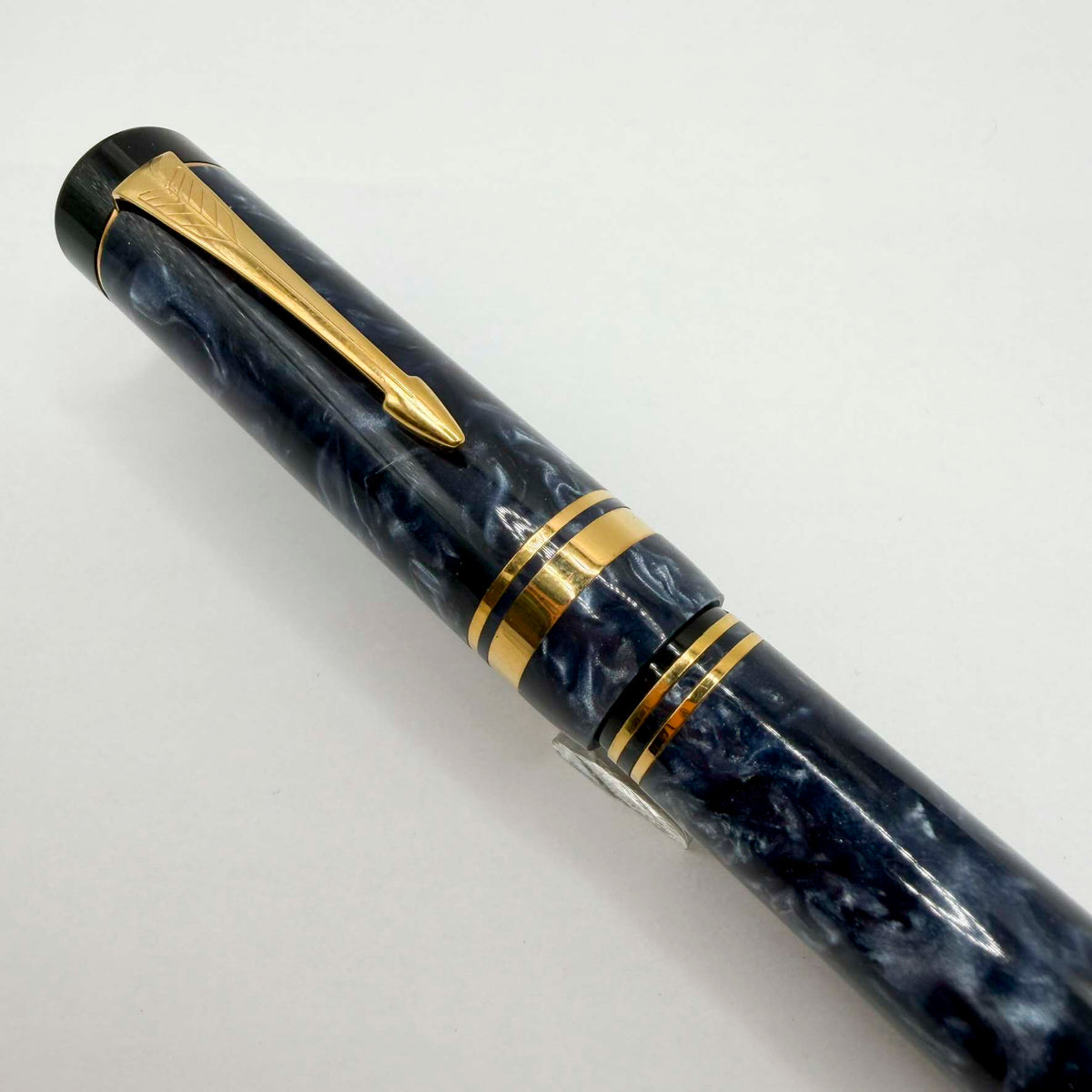 Parker Duofold Centennial (Largest) Marbled Blue  Fountain Pen - Medium #83 18kt Gold Nib (Circa 1990)