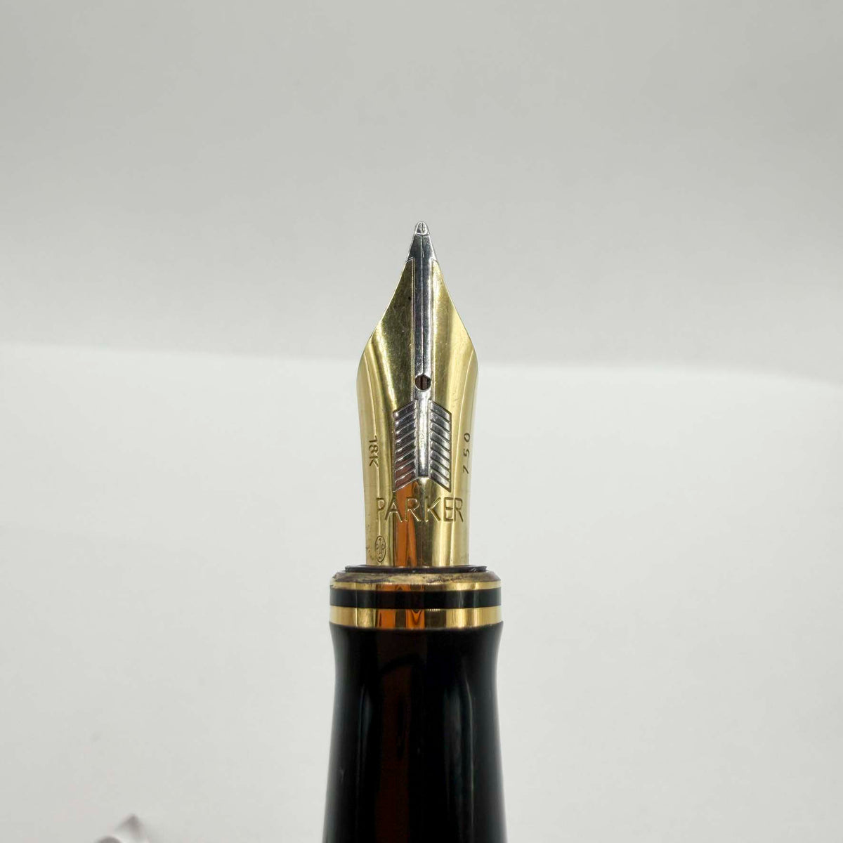 Parker Duofold Centennial (Largest) Marbled Blue  Fountain Pen - Medium #83 18kt Gold Nib (Circa 1990)