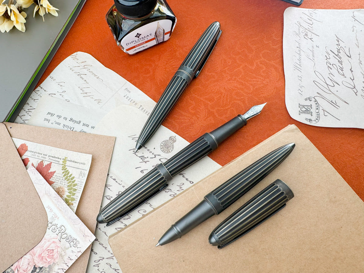 Diplomat Aero Oxyd Brass - Ballpoint